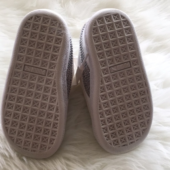 Little Girls Puma Sneakers - Picture 7 of 7